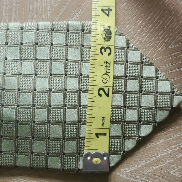 JoS.A.BANK green tie - Picture 5 of 5